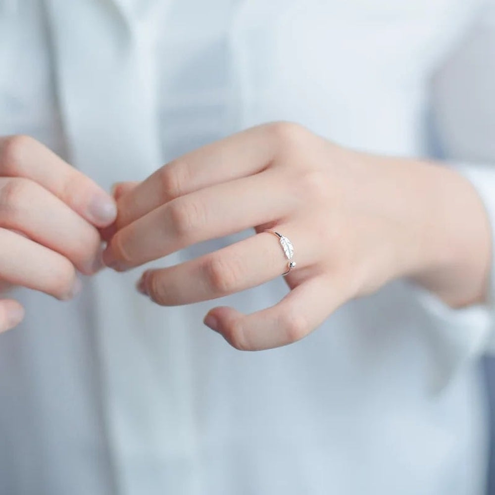 Dainty Oak Leaf Stacking Ring